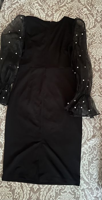 Платье с рукавами