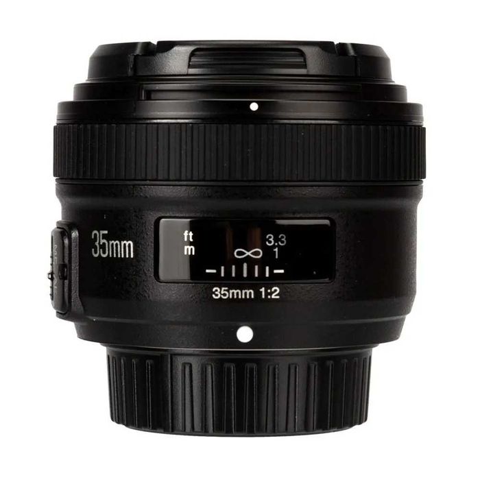 Фотоаппарат Nikon D750 с 35 мм обьективом