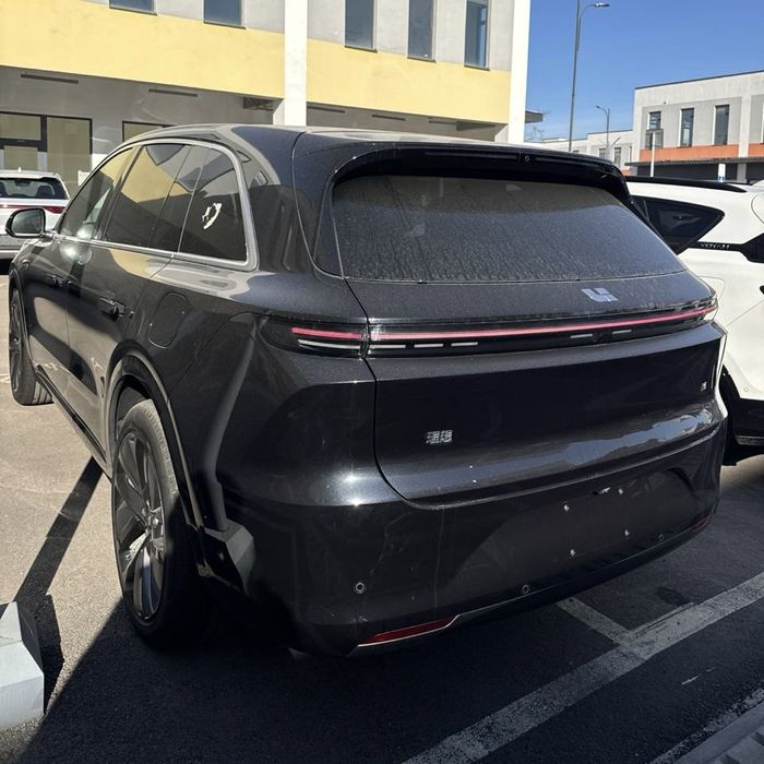 Lixiang L6 max 2024 йил
