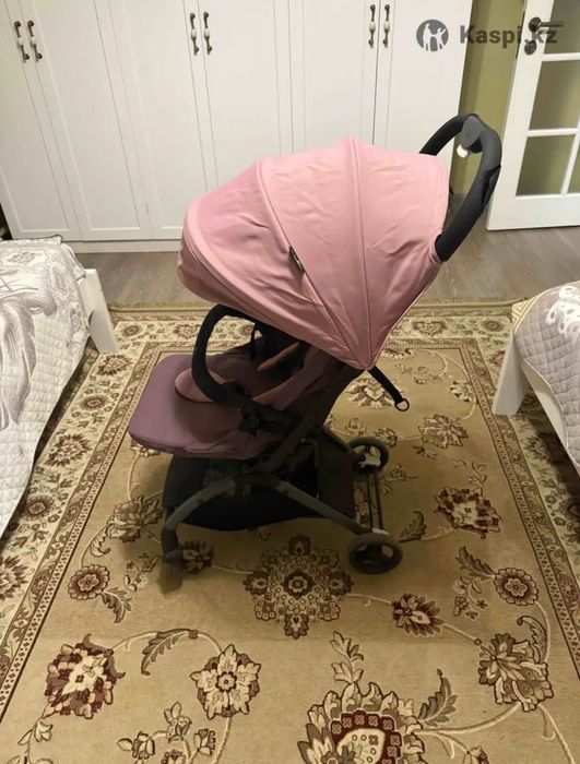 Коляска прогулочная