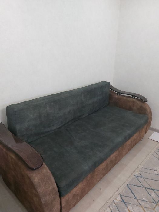 Продам диван б/у
