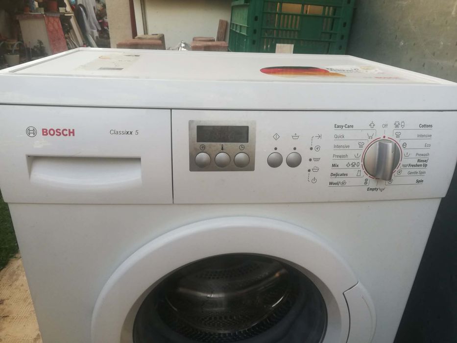 Vand masina de spalat haine (FARA USA)bosch slim pentru piese
