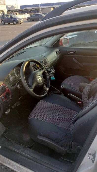 Vand golf 4 break, an 2002 ,schimbat abreaj,1200 euro