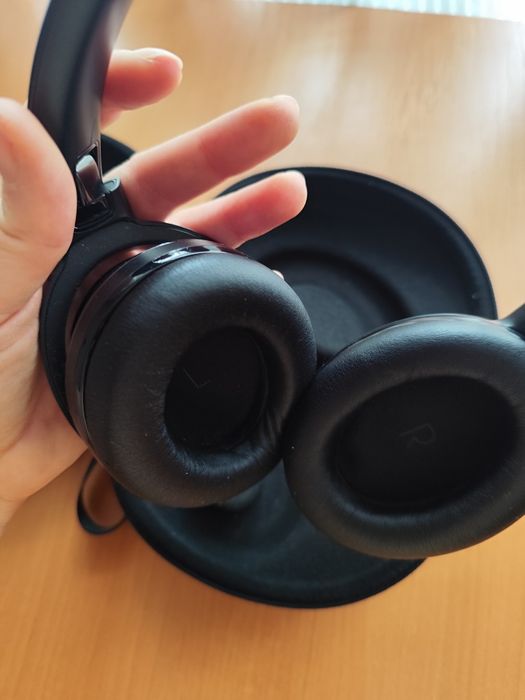 Casti jbl tour one m2