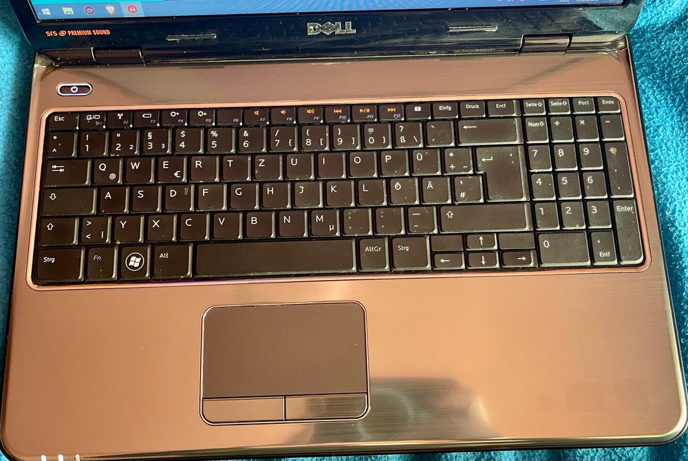Laptop Dell Inspiron 5010, Intel i5, baterie nouă, SSD 128GB