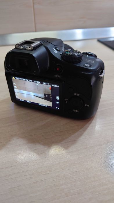 Sony Alpha A3000, obiectiv 18-55 OSS, card 32 GB