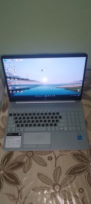 Hp notebuk sotiladi, 8/256 ssd 11 avlod