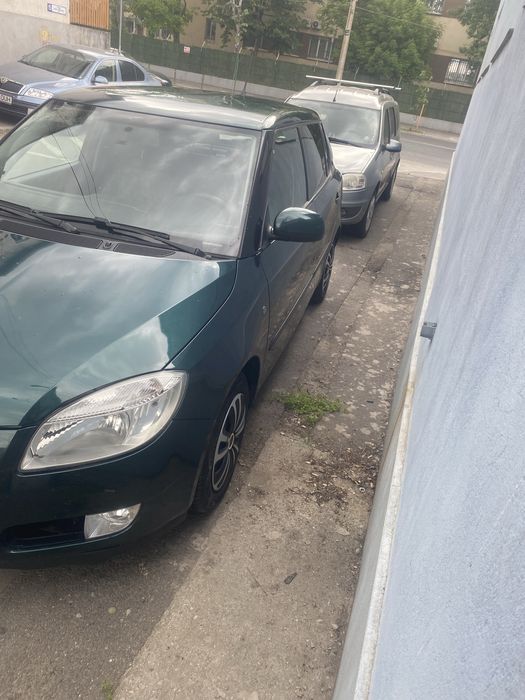 Vand scoda FABIA an 2009 primul propietar  motorul primu 14 e in stare buna