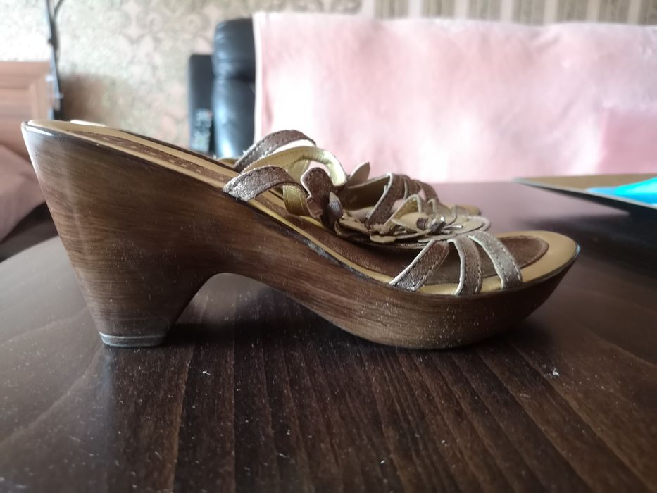 Италиански Дамски сандали от естествена кожа