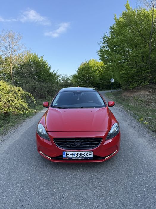VOLVO V40 2013