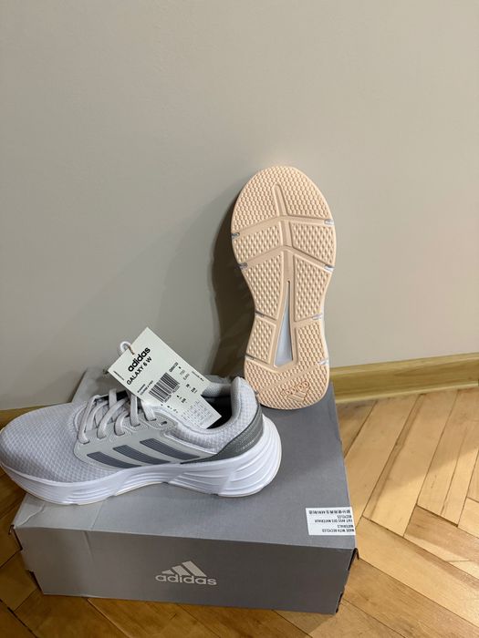 Маратонки Адидас