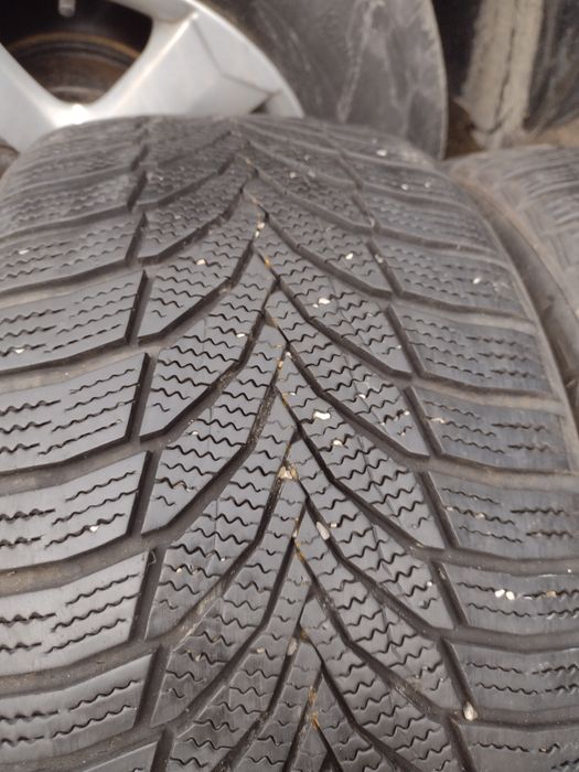 Перфектни 4бр.215/40/17 Nexen WS2 dot4119