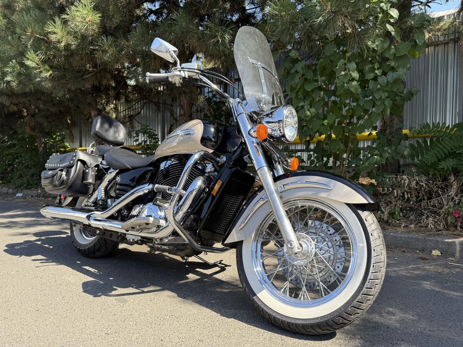 Honda shadow VT1100 c3 aero
