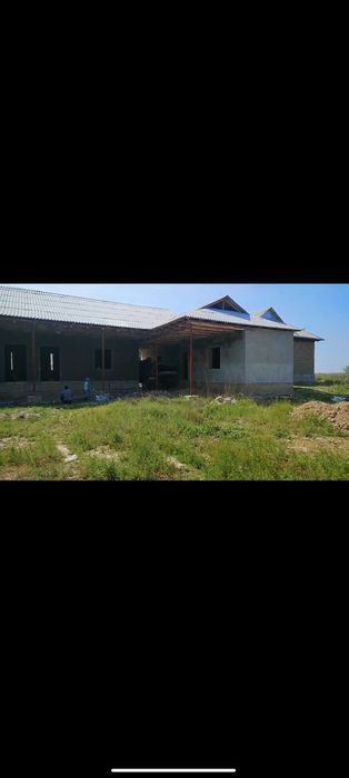 Uy sotiladi zarbdor maxallasida