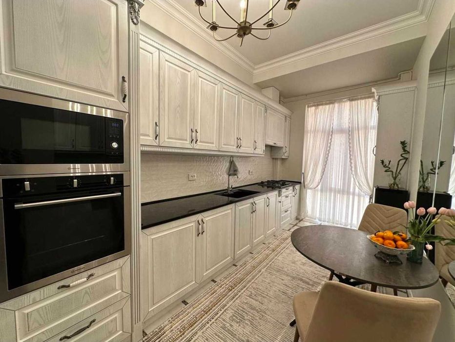 Яшнабад ор Паркентский 2х ком Евро ремонт 72м2;