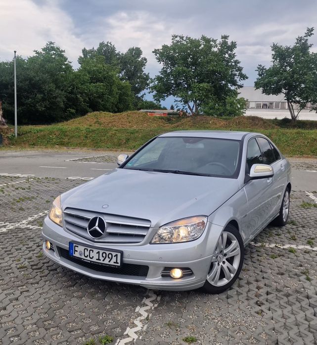 Mercedes-Benz C-Class W204 C200 Kompressor – 2009 | 184 CP | Manuală