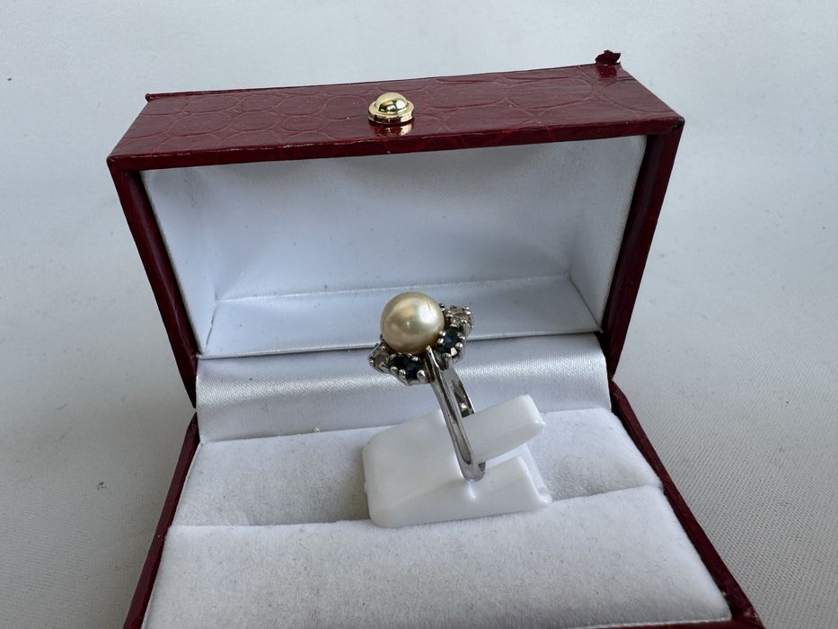 Inel din argint, perla si cubic zirconia