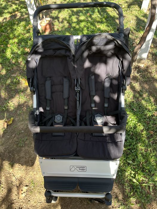 Mountain Buggi Количка за близнаци Duet V3 Black