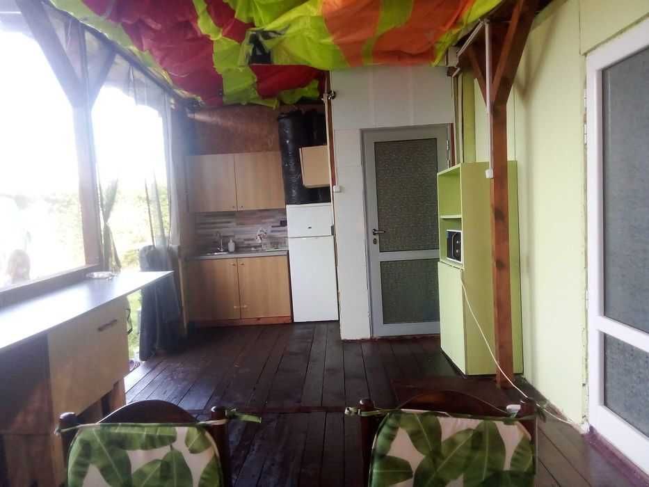 Дава под наем бунгало в Кариани до Канзас - 2500 евро/год.