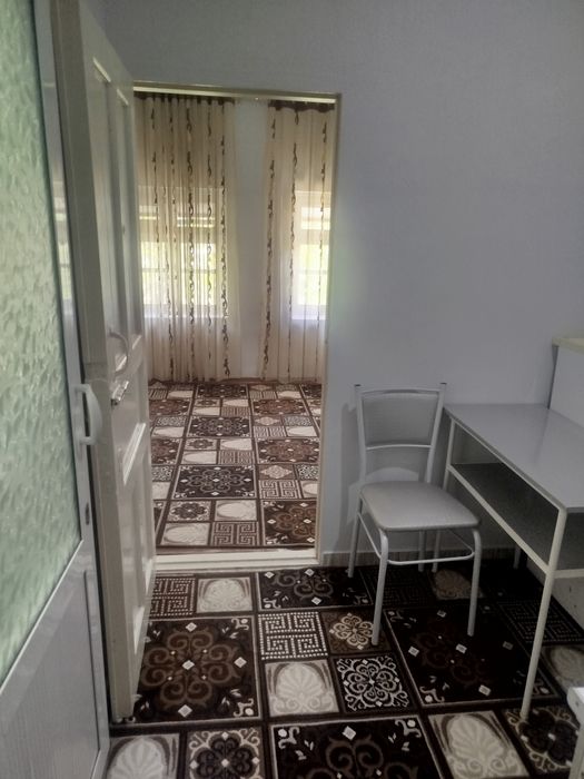 Сдаёт 1 ком кв 4 этаже Супер БАМ 1млн 800 тысяча сум