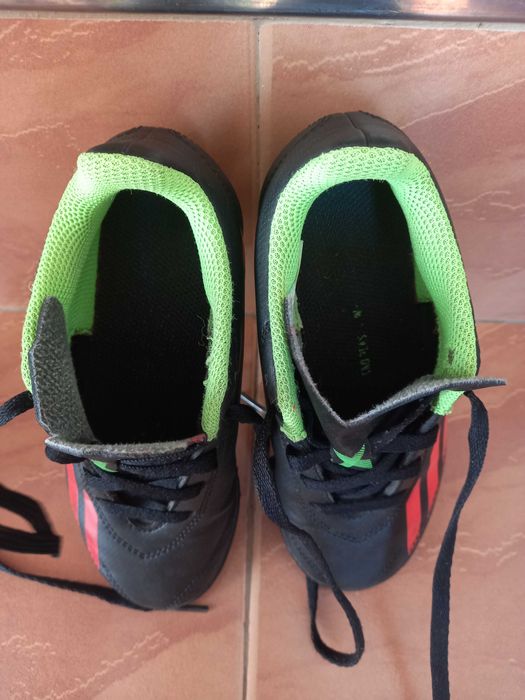 Детски футболни обувки/стоножки Адидас 30 номер