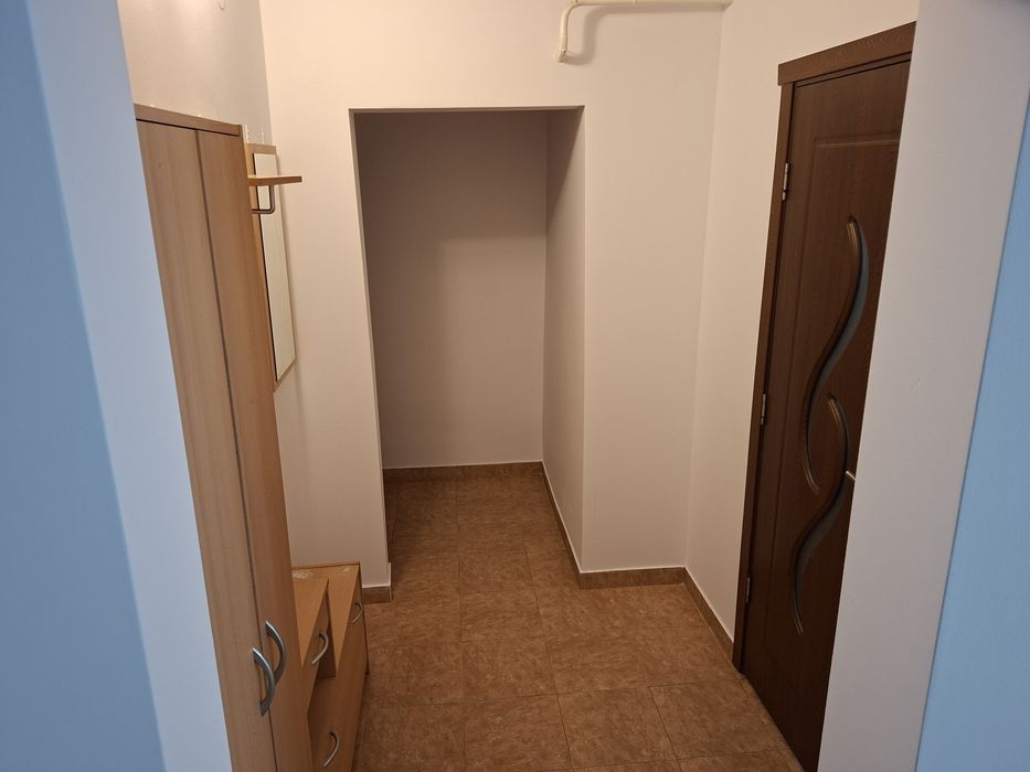 Vand apartement in zona Primăverii