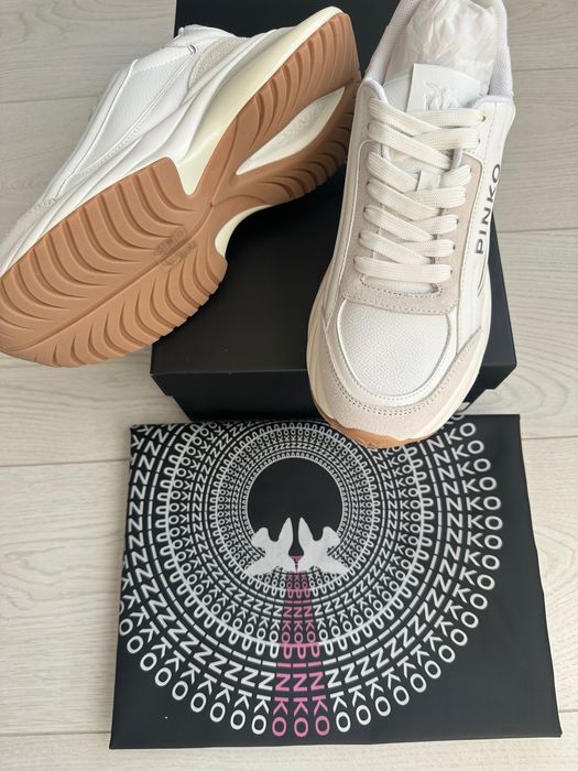 Маратонки  Pinko 36 номер