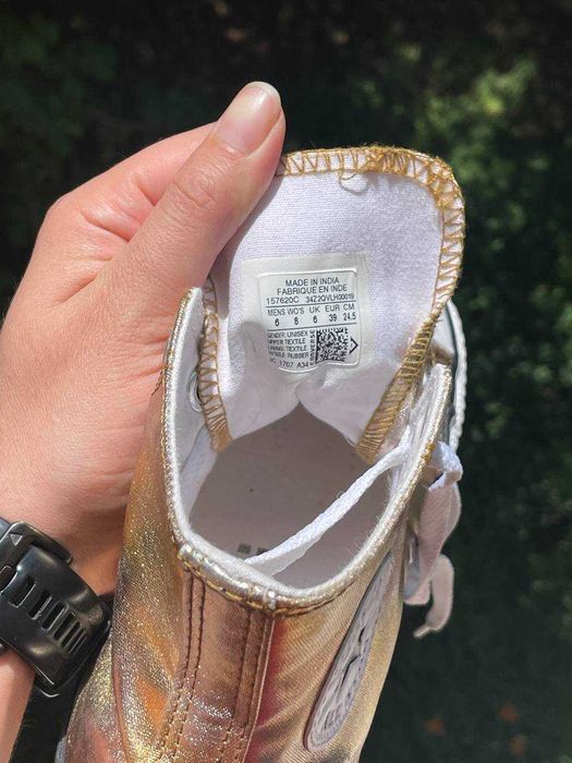 Златисти Converse кецове в отлично състояние