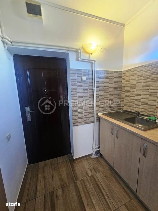 ETAJ 3! Garsoniera renovata 20mp, Alexandru cel Bun