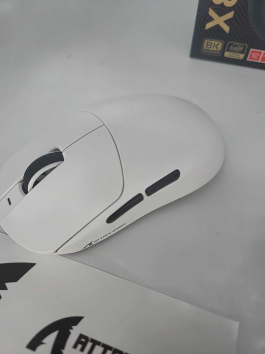 Mouse Gaming ATTACK SHARK X8 Ultra 8K, PAW3950, Alb - Grad E