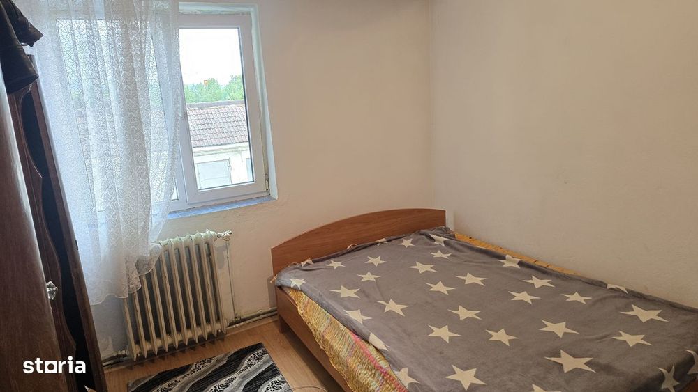 Vand apartament cu 2 camere in Deva, zona Al. Motilor et. 1,