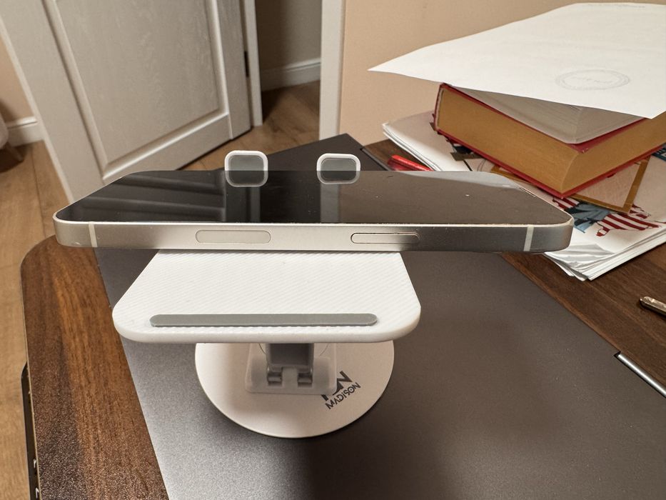 iPhone 13 | 128 GB |