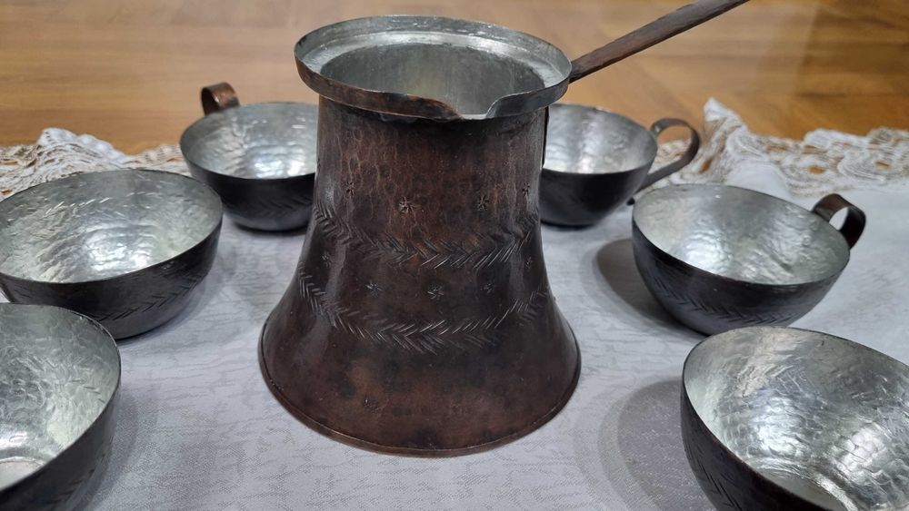 Ръчно изработен меден сервиз за кафе - джезве и 6 чаши