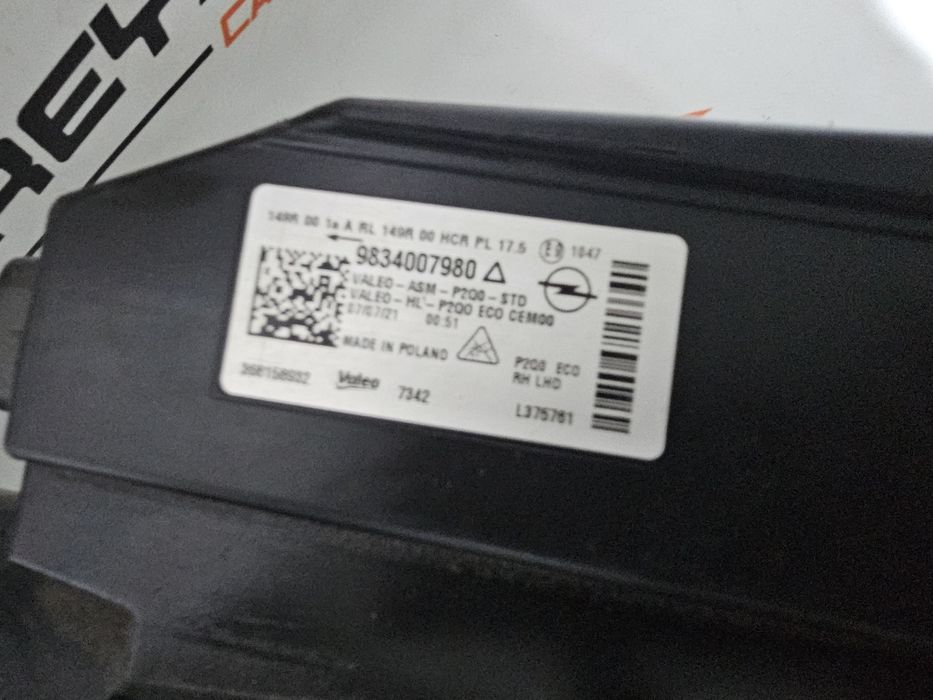 Far dreapta led Opel Mokka dupa 2021 cod 9834007980