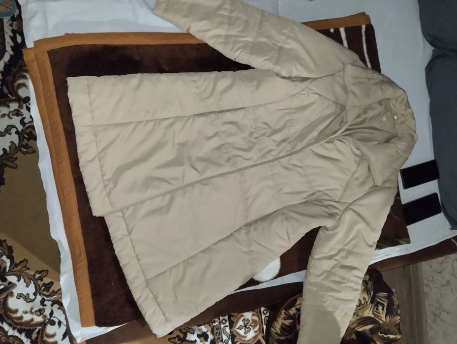 Продам куртку демисезонную