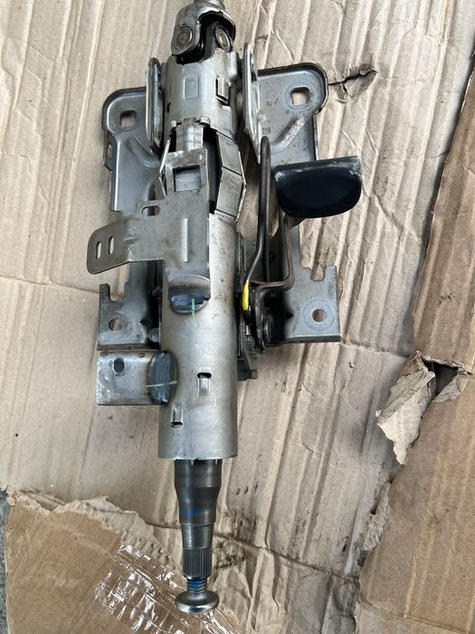 Рулевая колонка Пежо 308