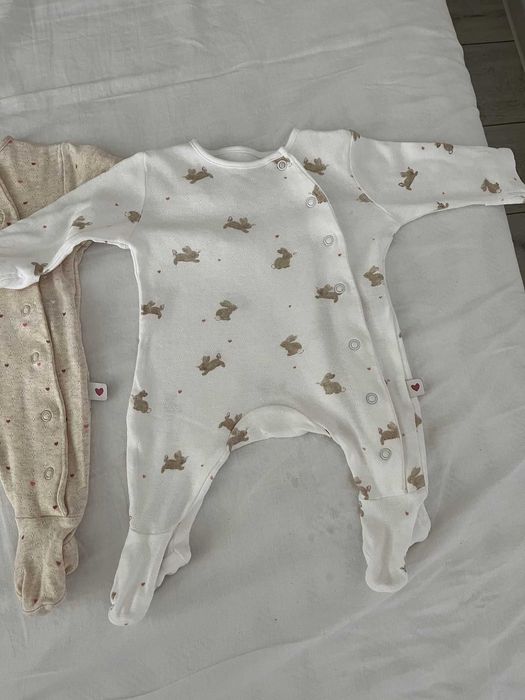 Set 3 pijamale/salopete cu piciorus si protectie manute 54 - 1 luna