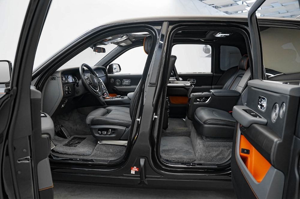Rolls Royce Cullinan Black badge