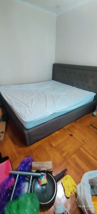 Кровать двухспальная
