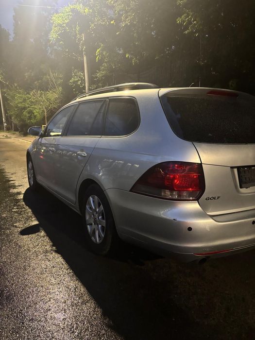 VOLKSWAGEN Golf 2011 — imagine 2