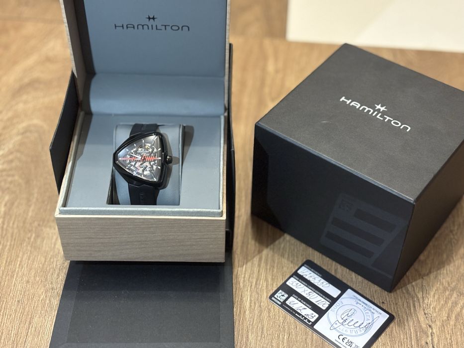 Hamilton Ventura Elvis80 Skeleton