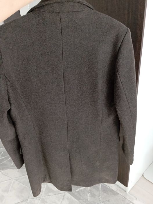 Продаю стильное молодежное пальто