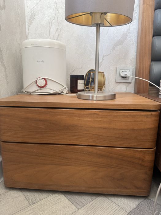 Продам итальянский спальный гарнитур