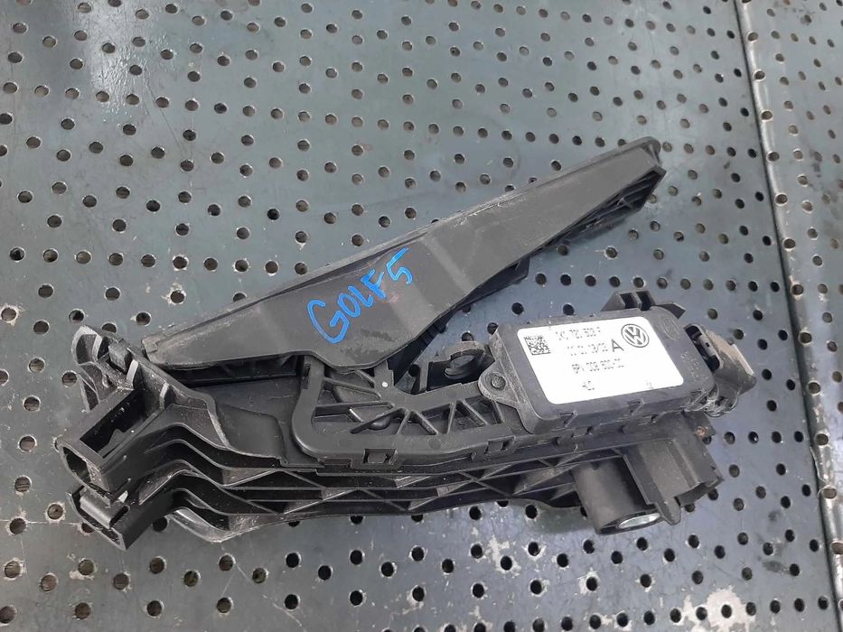 pedala acceleratie  audi a3 8p vw golf 5  1k1721503f