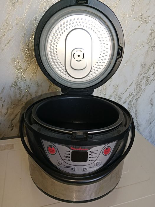 Продам мультиварку Мулинекс