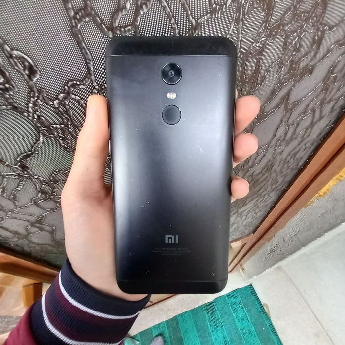 Redmi 5 pilus sotiladi