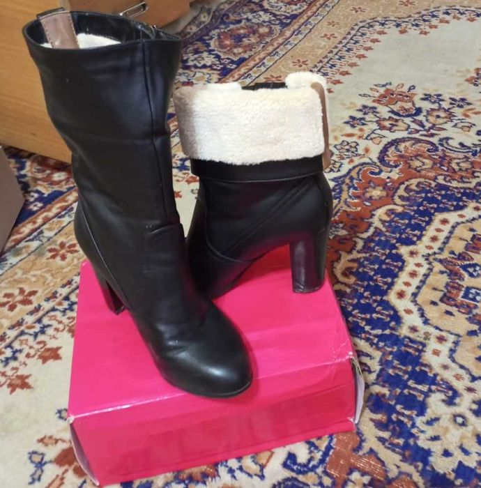 Сапожки зимние новые