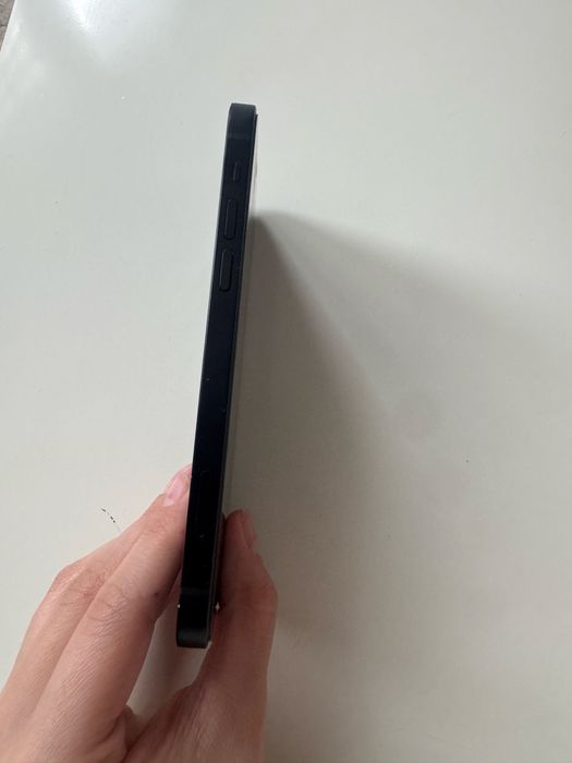 Iphone 12 128GB запазен