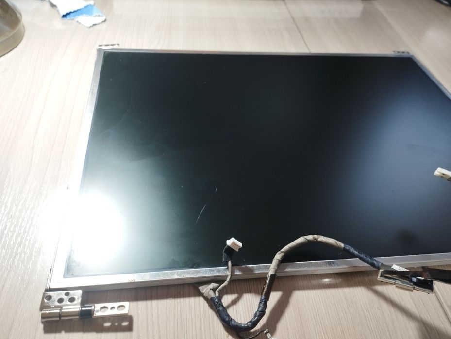 Монитор LG philips LP150Х8 на ноутбук