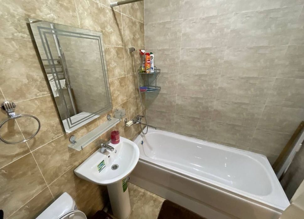 Новостройка на Яшнабад -Узбум 2/5/9 общ пл 66м с обстановкой